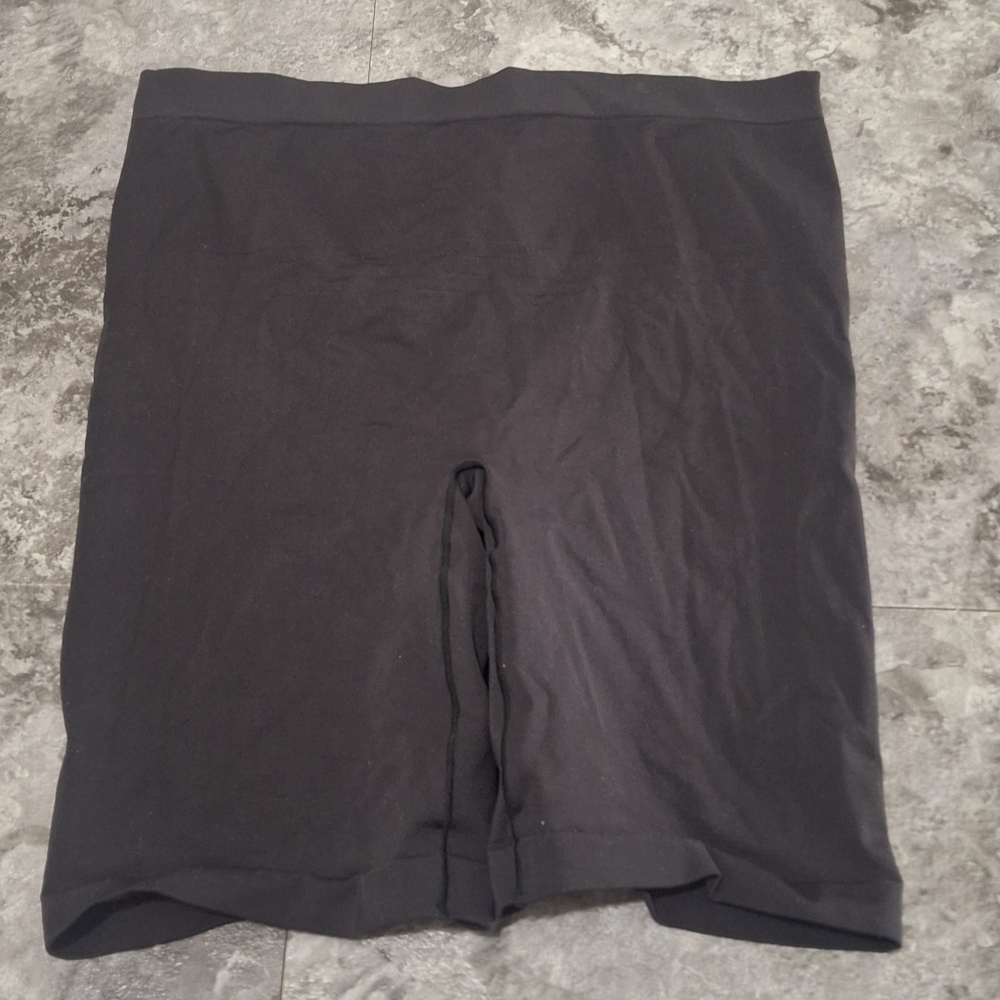 Womens Compression shorts Size 2XL. A&A
